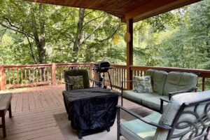 4 Seasons Vacation Rentals & Sales