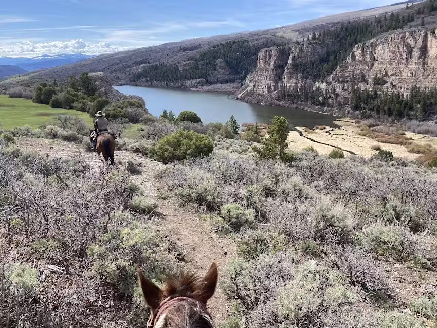 A J Brink Outfitters at Sweetwater Lake Resort