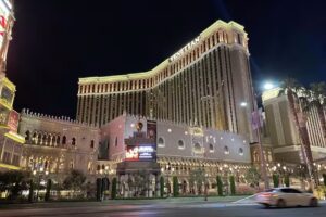 A Pair of Ears Travel with Jennifer Pradat