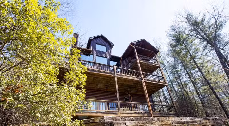 Above the Rest Luxury Cabins