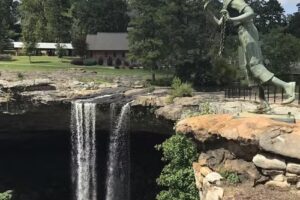 Alabama Mountain Lakes Tourist Association