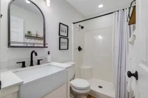 All Decked Out – Rough River Lakefront Vacation Estate