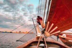 American Rover Sailing Cruises