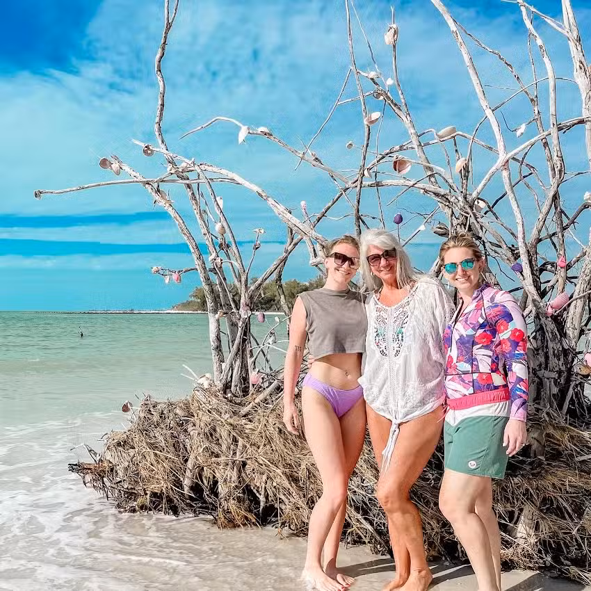 AMI Escapes Boat Tours