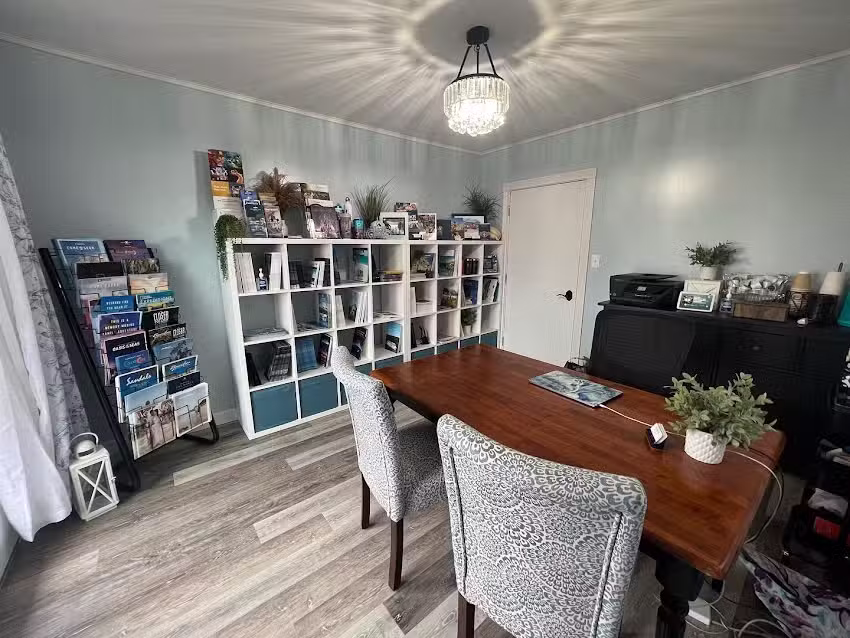 Antrim Premier Travel &ndash; Lexi Fretz