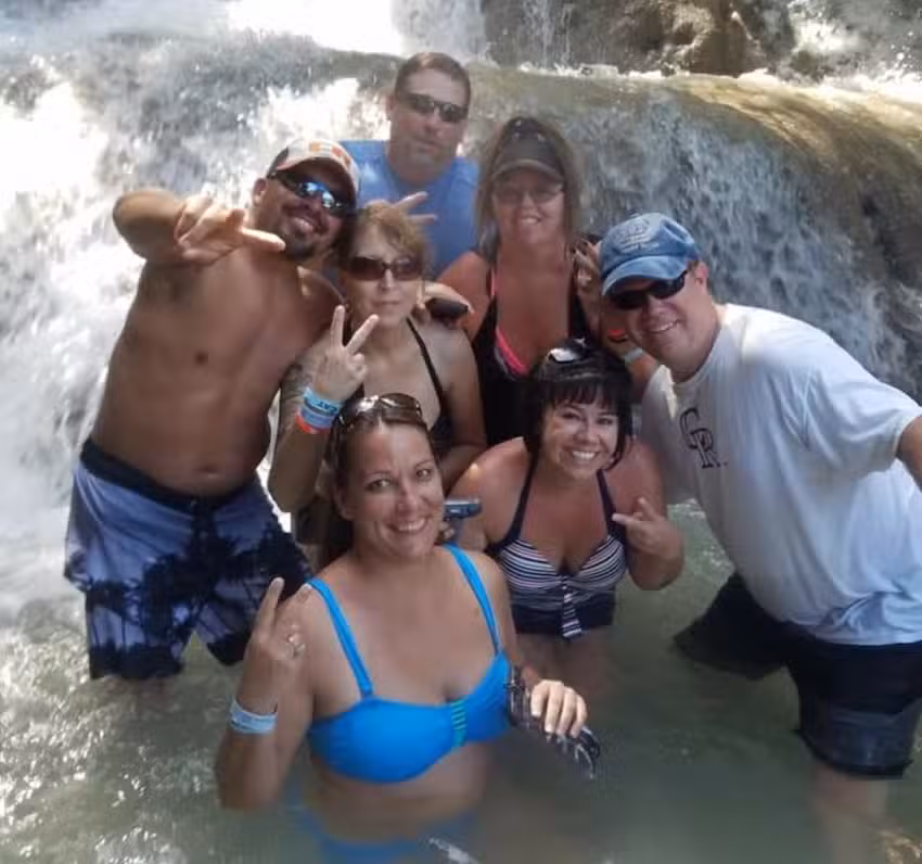 Aqua Breeze Vacations LLC