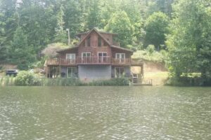 Bear Track Lake Cabins