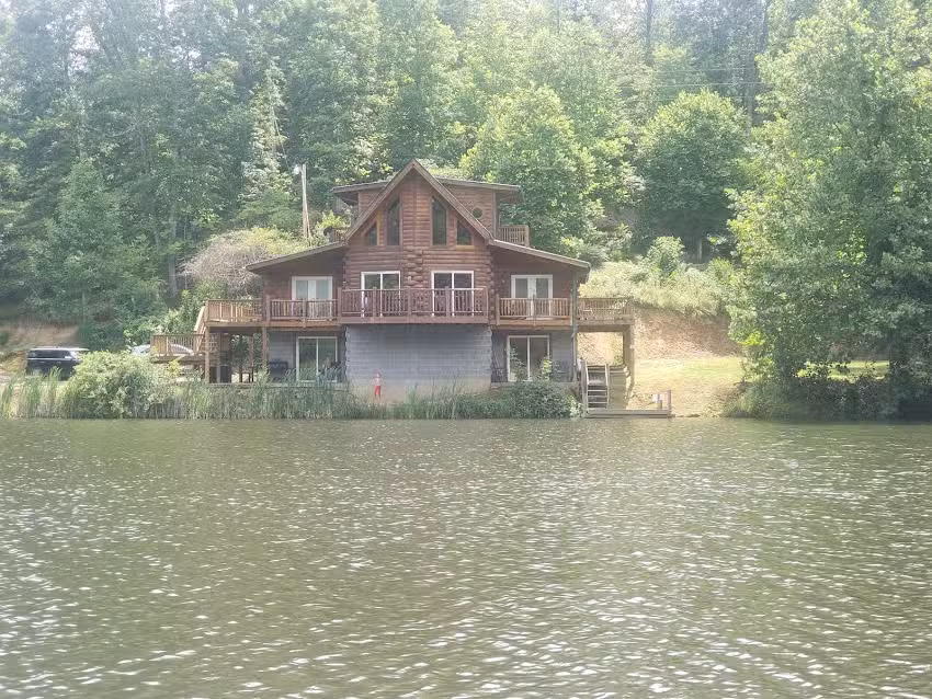 Bear Track Lake Cabins