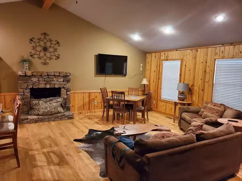 Beau&rsquo;s Marina and Cabin rentals at Lobo Landing