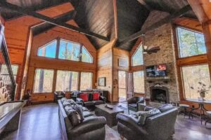 Beavers Bend Creative Escapes