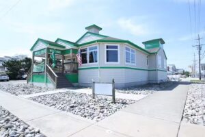 Better Homes and Gardens Real Estate Murphy & Co.