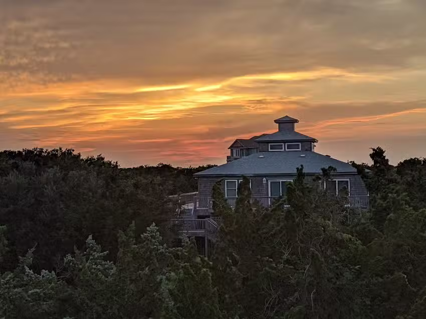 Between the Sound and Sea Escape