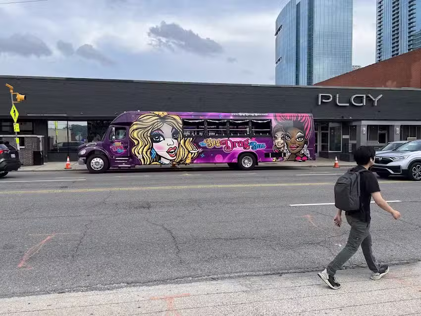 Big Drag Bus (Nashville Party Bus)