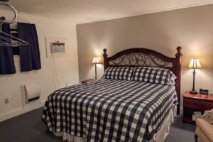 Blueberry Patch Motel & Cabins