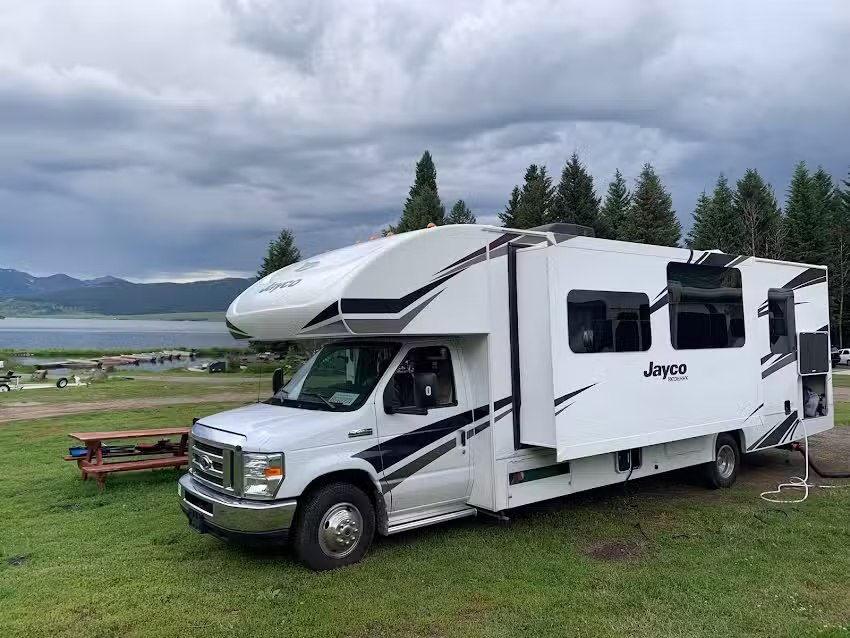 bonfire holiday LLC 篝火假期