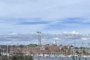 Boston Pizza Tours / Binge On Boston