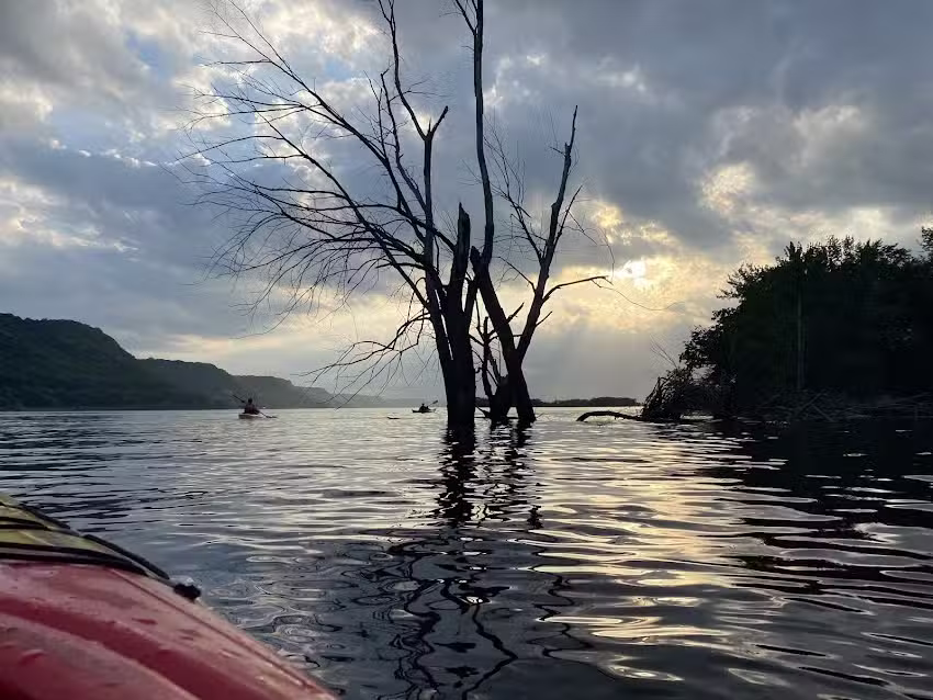 Broken Paddle Guiding Company