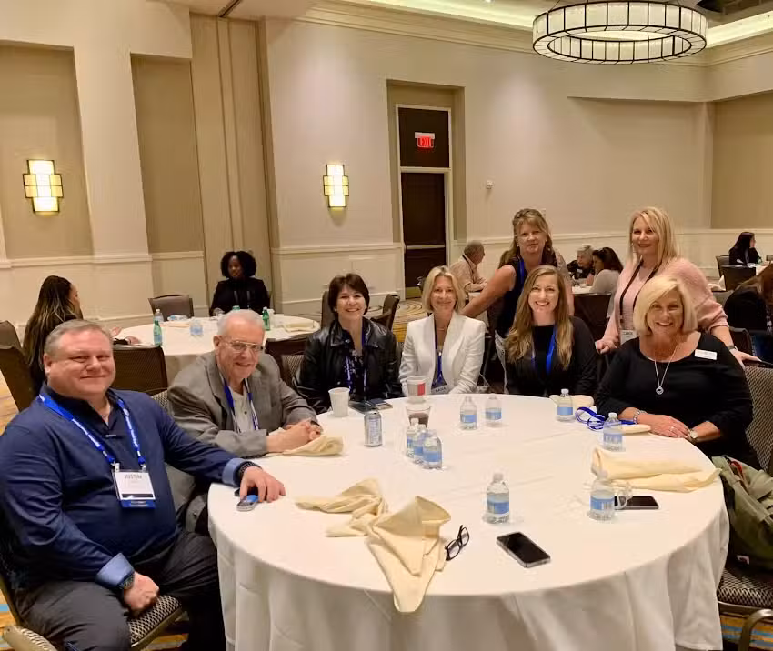 Bruce Oliver – Virtual Luxury Travel Network