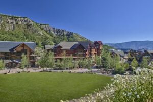 Capitol Peak Lodge, CoralTree Residence Collection