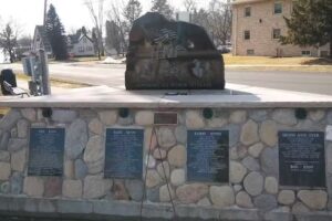 Chisago Lakes Area Chamber of Commerce & Tourism Bureau