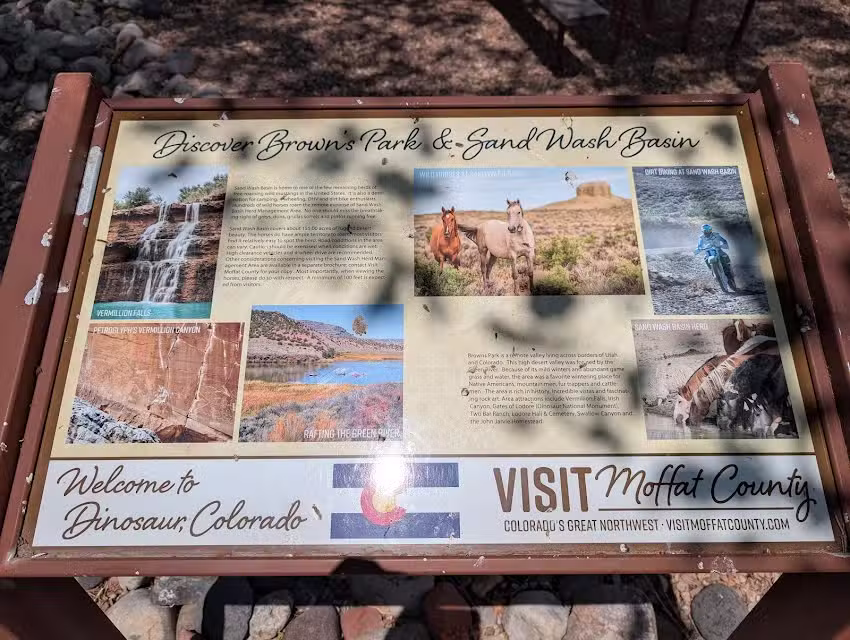 Colorado Welcome Center &ndash; Dinosaur