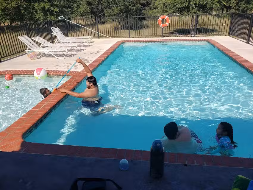 Concan River Lodging