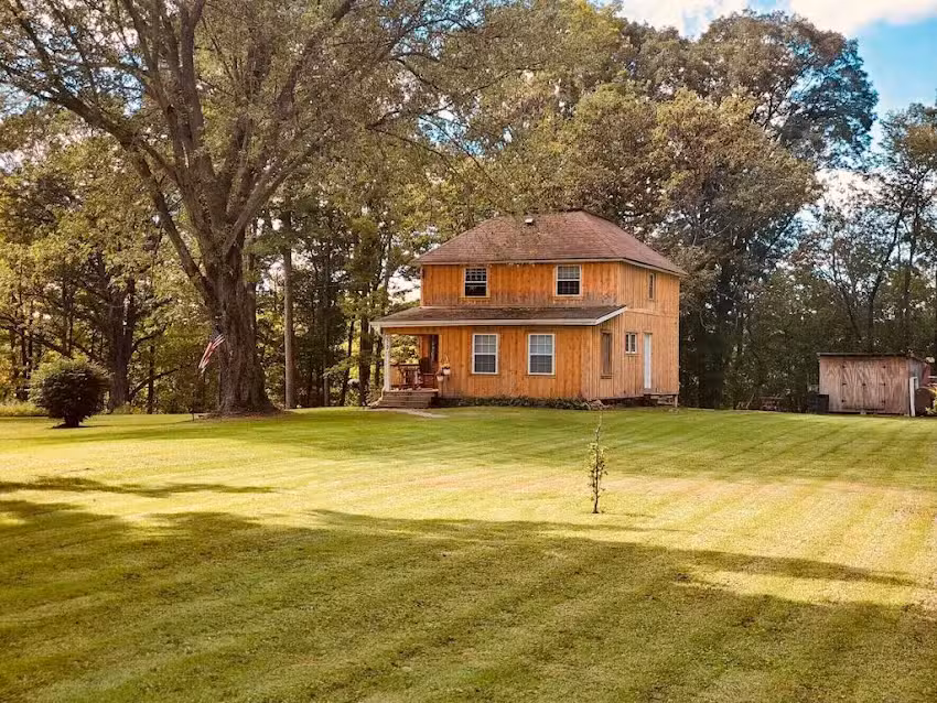 Conneaut Creek Fishing Lodge