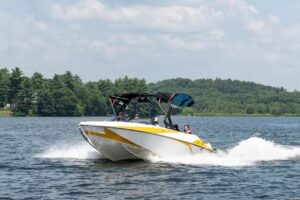 Connecticut Watersports – Lake Lillinonah, New Milford