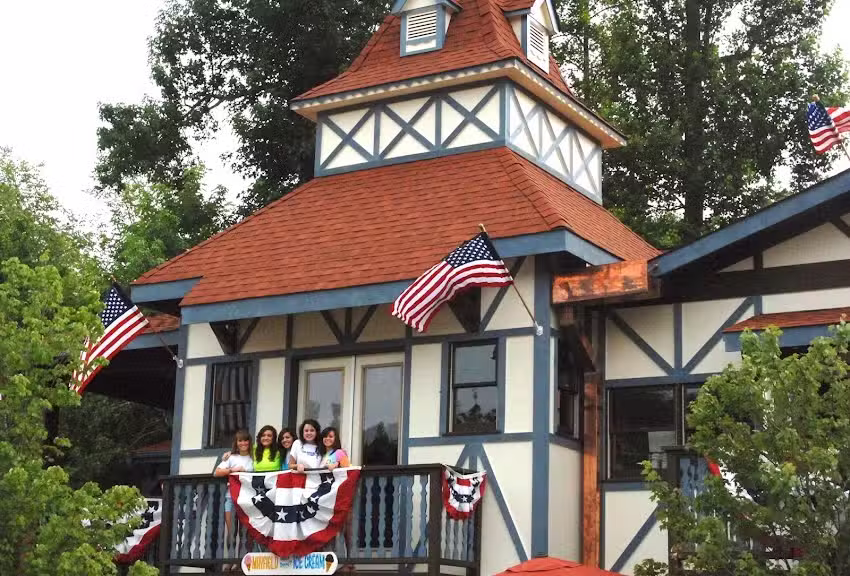Cool River Tubing &ndash; Chattahoochee Outpost