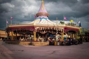 Crazy Imagination Travel: Marsha Burris