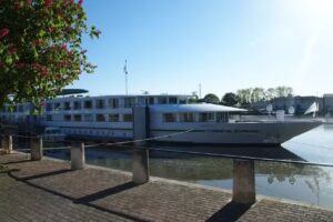 Cruisy Susie & Crew – CruiseOne