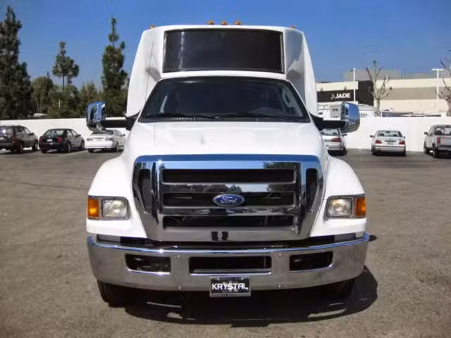 Crystal Tour Shuttles & Charters