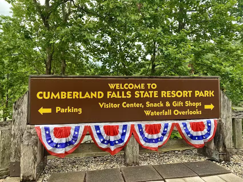 Cumberland Falls Visitor&rsquo;s Center