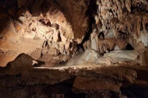 Diamond Caverns