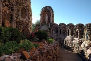Dickeyville Grotto & Shrines- Gift Shop & Tours