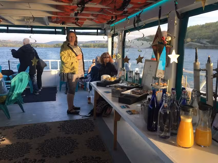 Discover Cayuga Lake Boat Tours