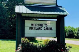Dixieland Cabins