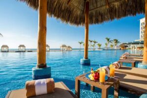 DLR Escapes Travel Agency