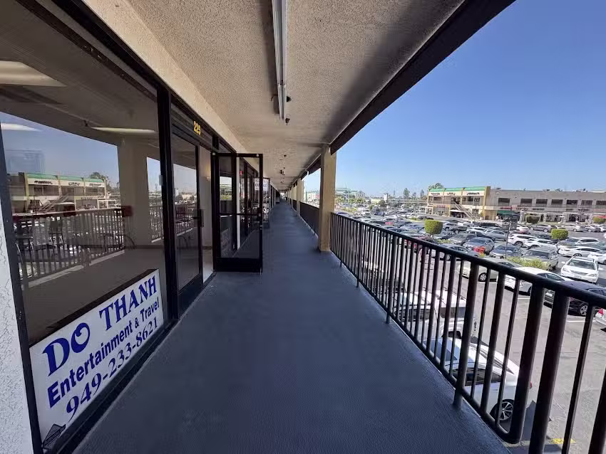 DO THANH ENTERTAINMENT & TRAVEL LLC.