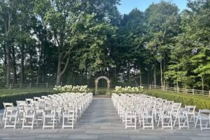 Dwell Vacations – Apple Blossom