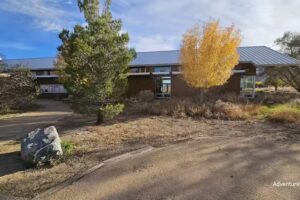 Eastern Sierra Visitor Center