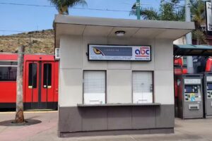 El Paso – Los Angeles Limousine Express