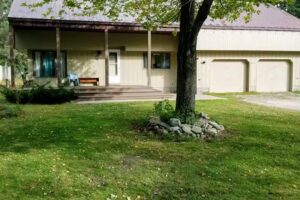 Elf House Vacation Rental (Pictured Rocks Family Rentals)