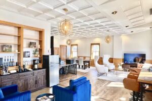 Elite Lake Vacation Rentals