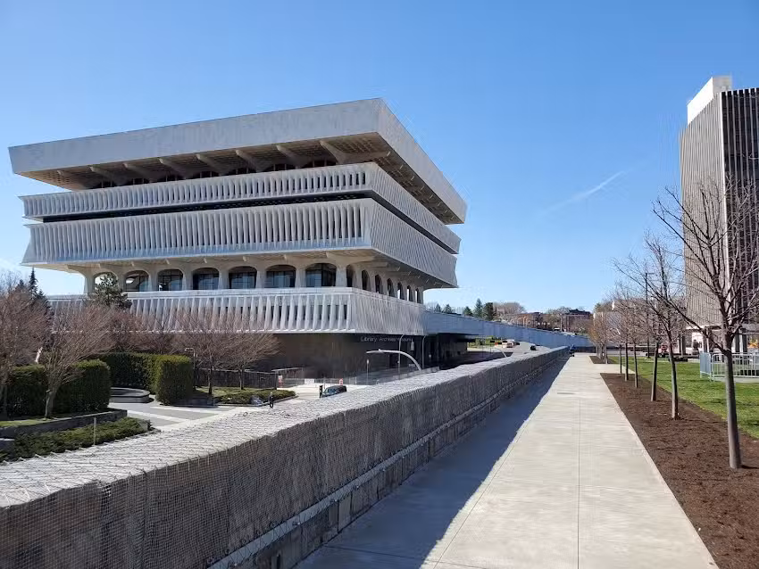 Empire State Plaza Visitor Center & Gift Shop