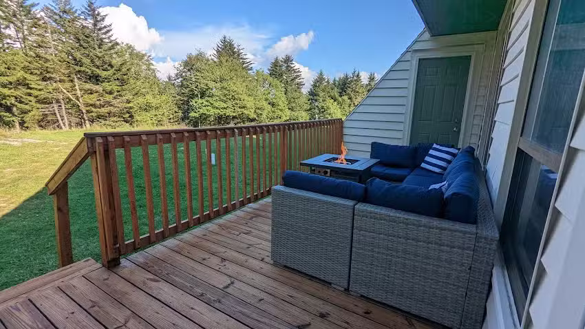 Evergreen Escape Snowshoe