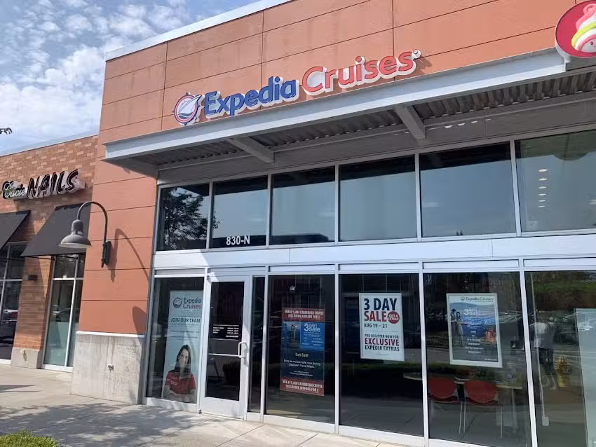 Expedia Cruises, South Lake Washington