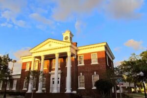 Explore Tarpon Springs