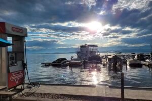 Flathead Harbor Marina