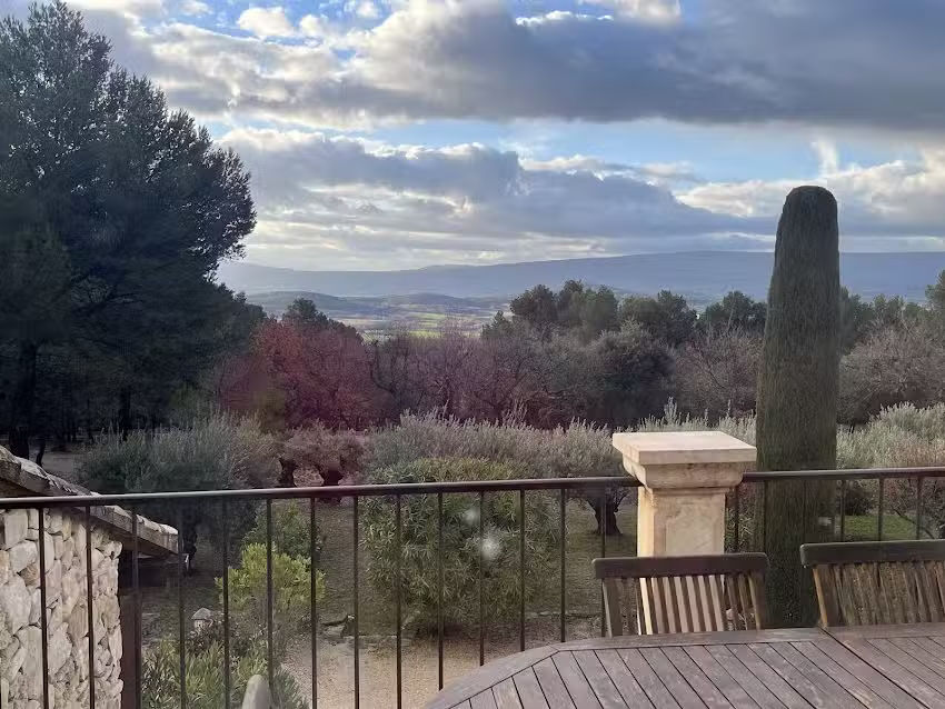 Foot in the Explore Travel